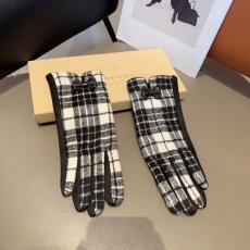 Burberry Gloves